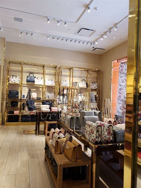 tory burch store outlet.